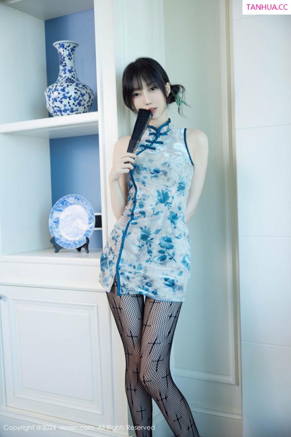 玥儿玥  [XiuRen]高清写真图 2024.09.30 No.9236 玥儿玥er 美腿丝袜第15张图片
